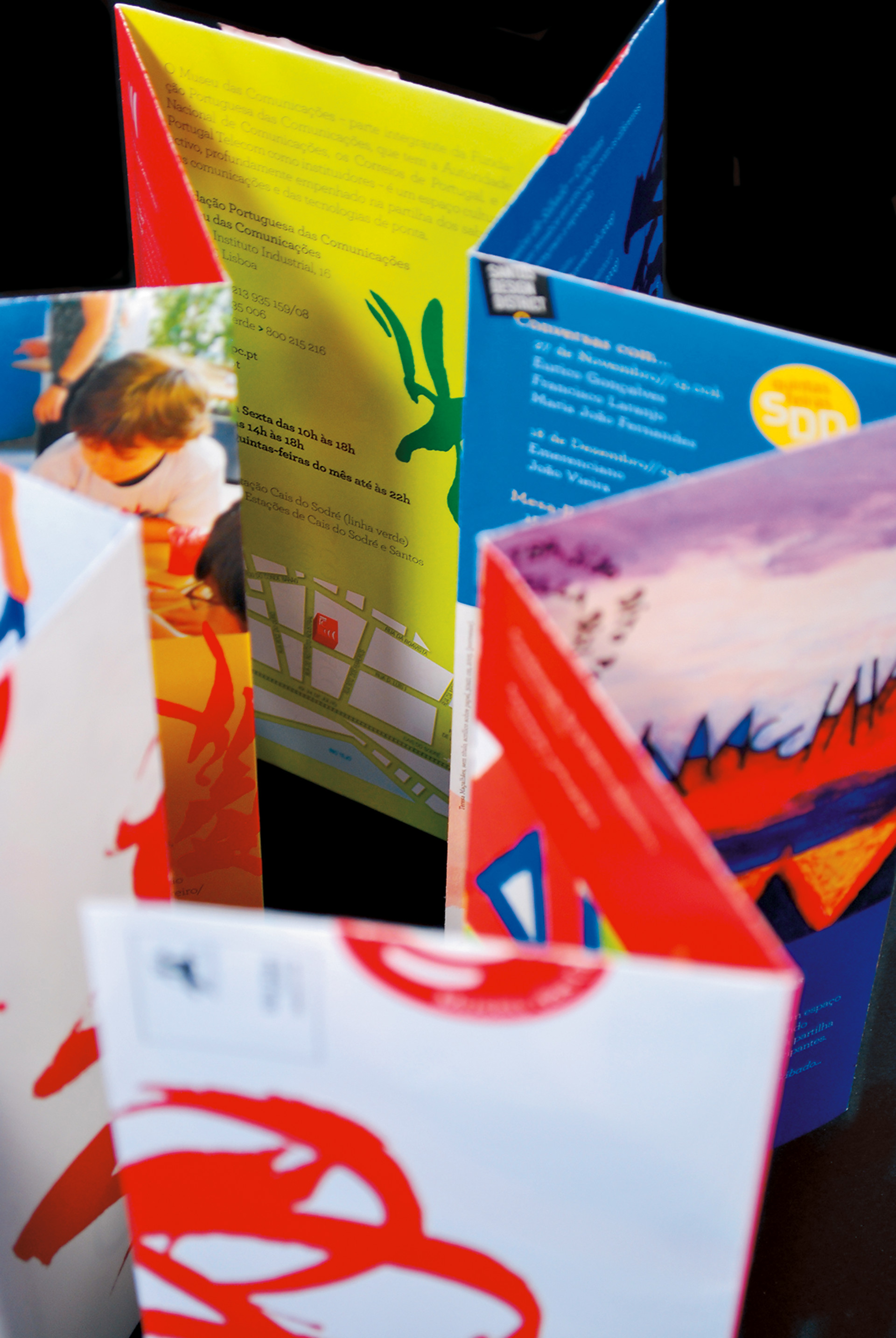 museu das comunicações/fundação portuguesa das comunicações calligraphy art exhibition folded poster by avantia.design