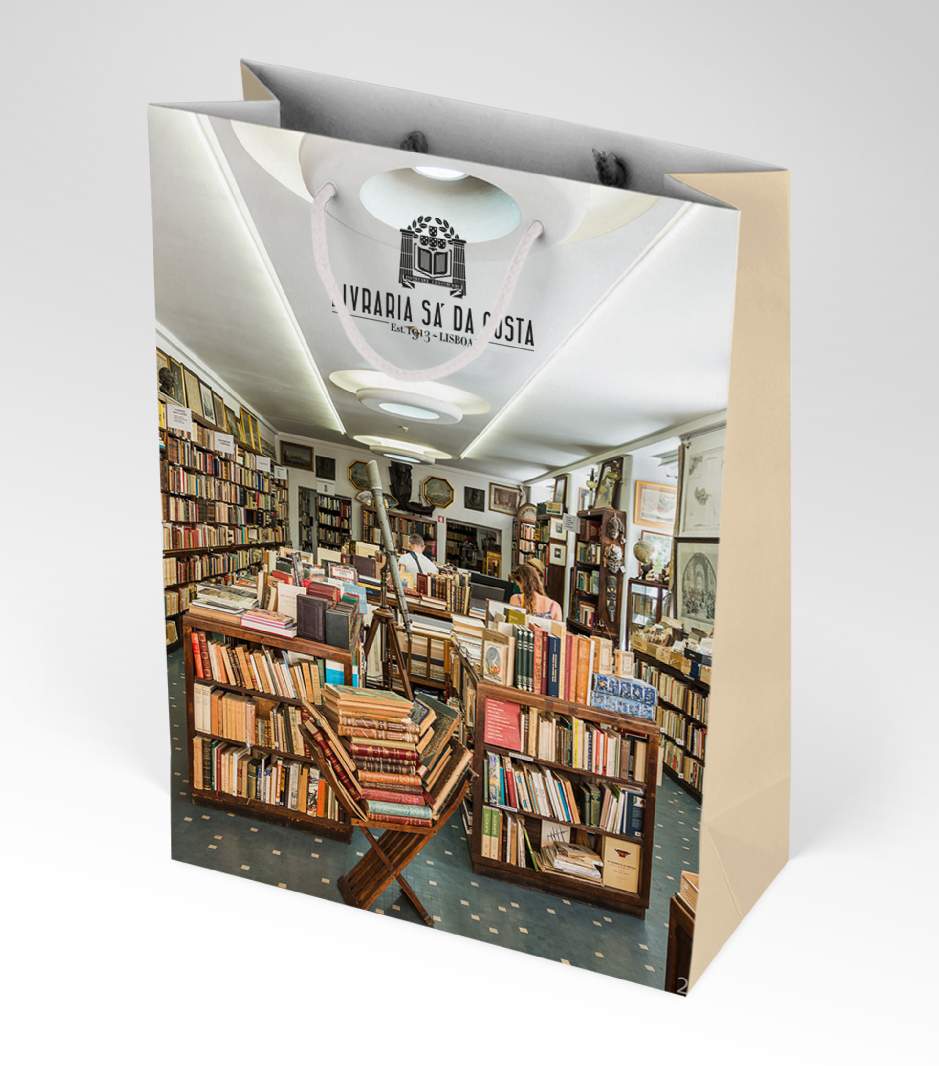 sá da costa rare bookstore paper bag design by avantia.design